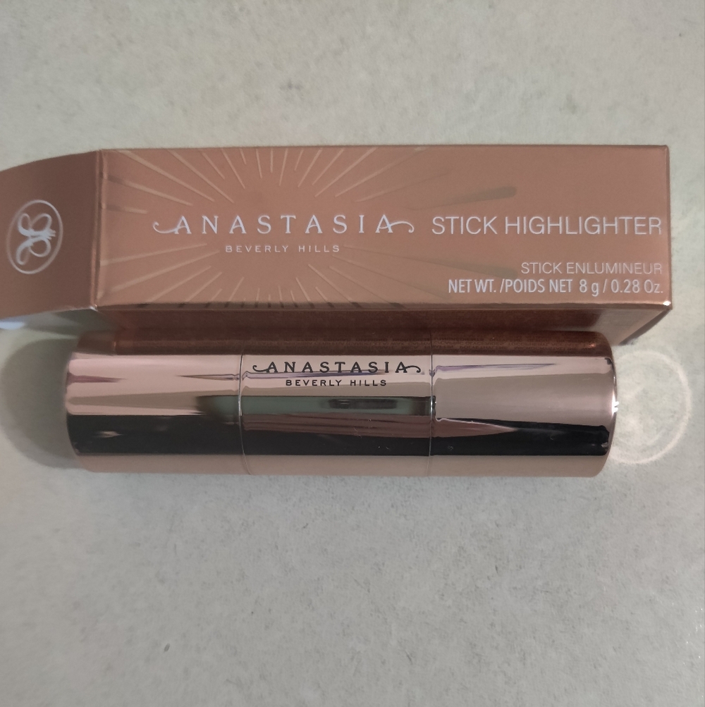 Anastasia Stick Highlighter Iced Out